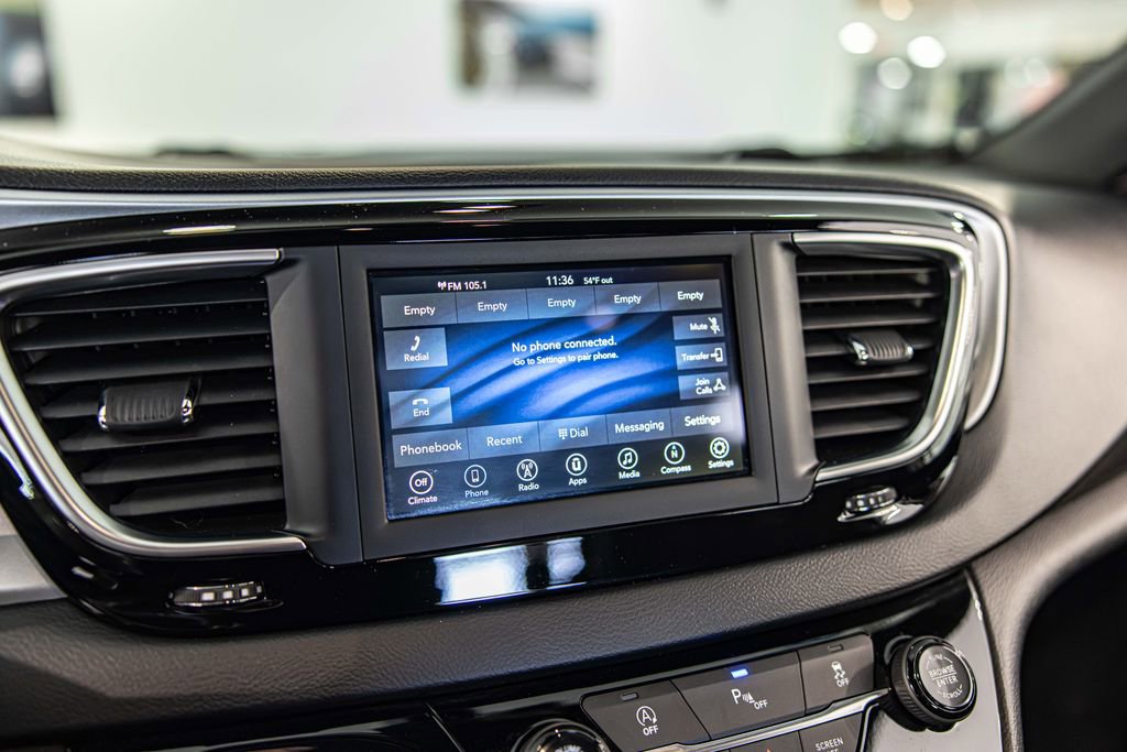 Used 2019 Chrysler Pacifica Touring Plus w/ S Appearance Package FWD image 27