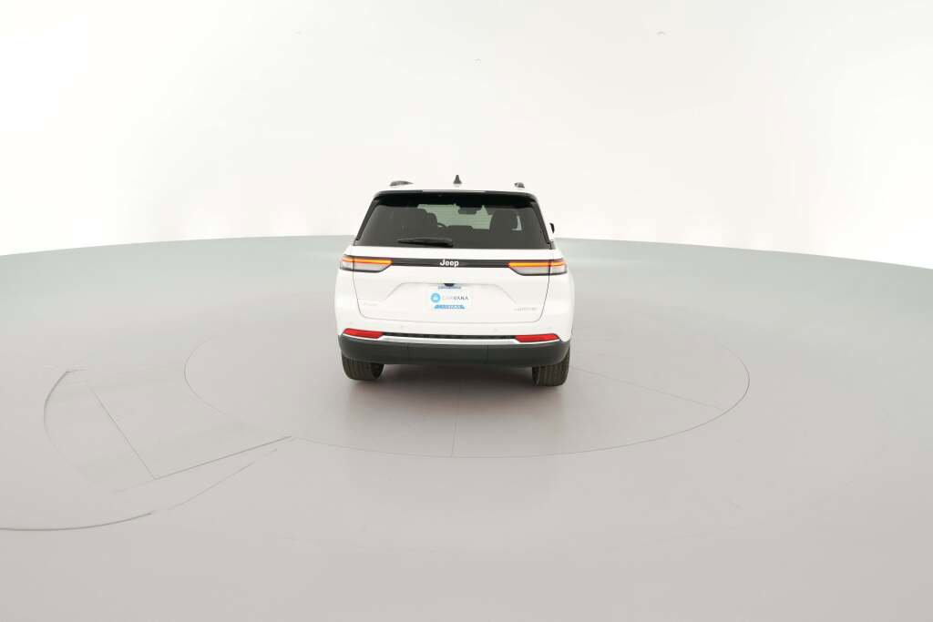 New 2025 Jeep Grand Cherokee Limited w/ Trailer Tow Package image 10