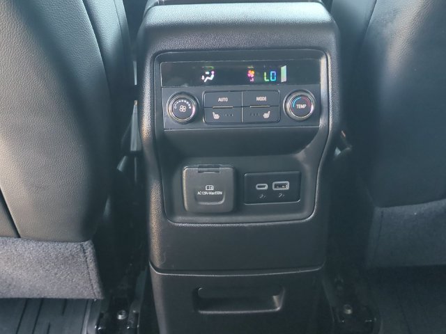 Used 2023 GMC Acadia AT4 w/ Technology Package AWD/4WD image 31