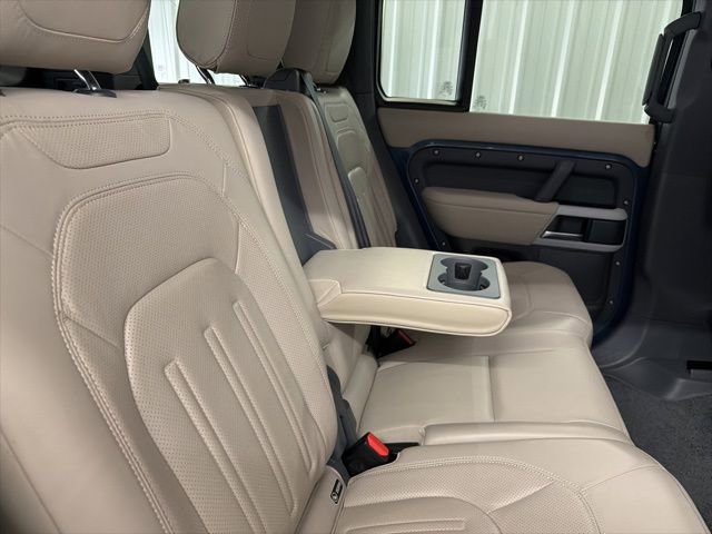 Used 2020 Land Rover Defender 110 SE AWD/4WD image 20