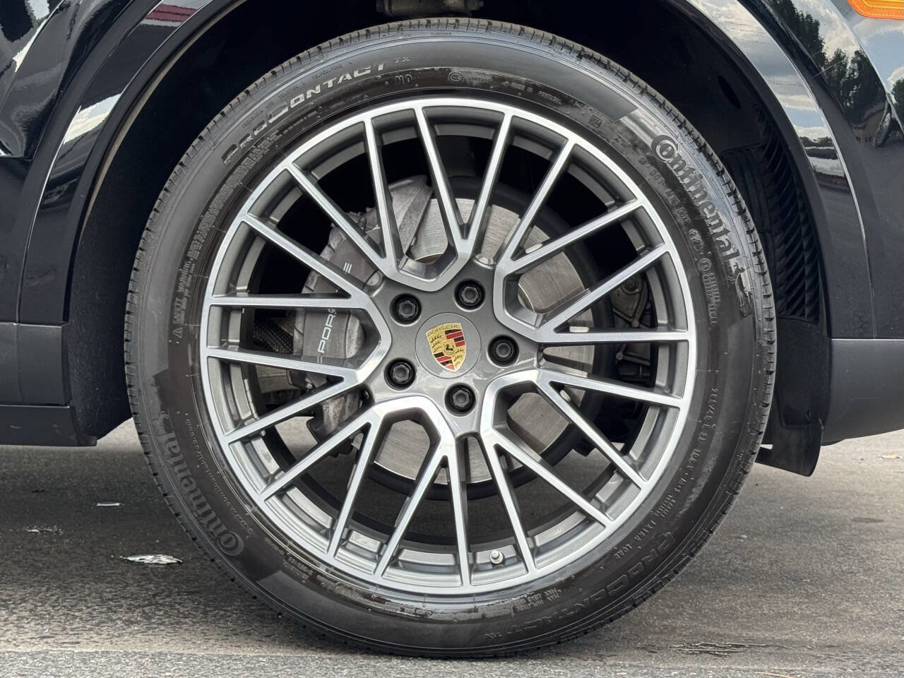 Used 2020 Porsche Cayenne AWD/4WD image 7