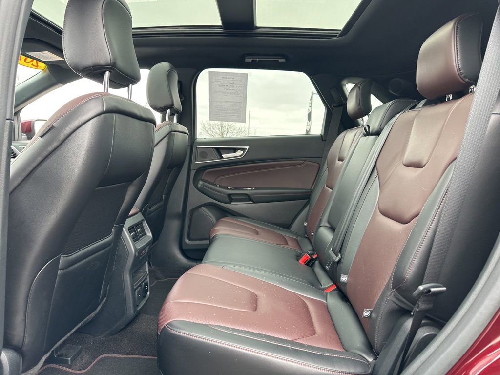 Used 2020 Ford Edge Titanium w/ Equipment Group 301A image 39