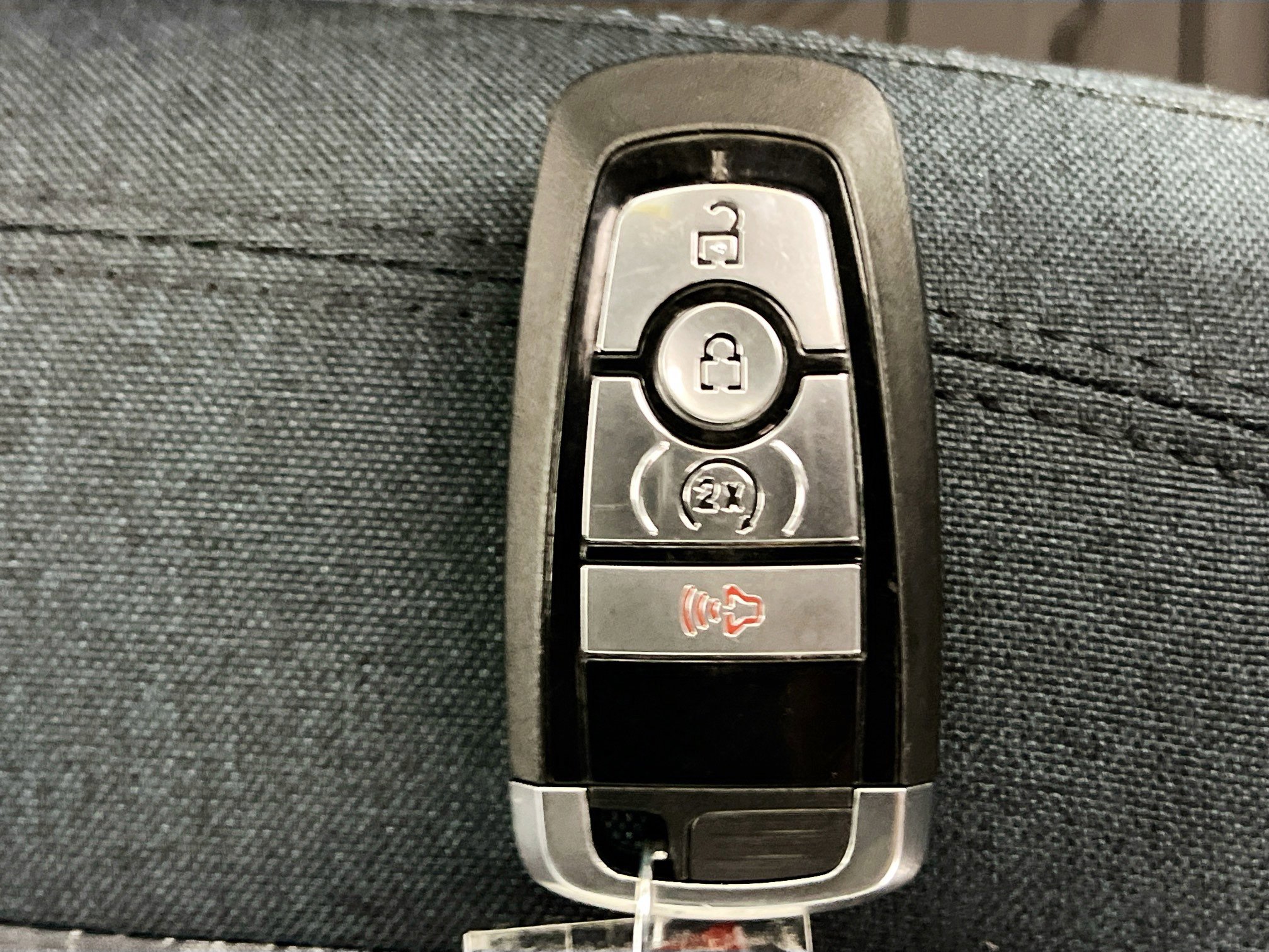 Used 2023 Ford Bronco Heritage Edition AWD/4WD image 36