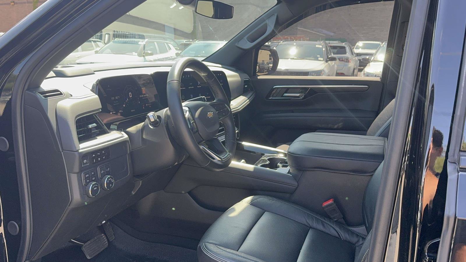 Used 2025 Chevrolet Tahoe LS AWD/4WD image 30
