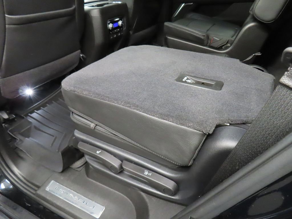 Used 2021 GMC Yukon Denali w/ Denali Premium Package image 67