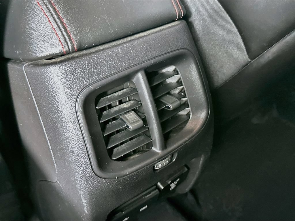Used 2019 Jeep Cherokee Trailhawk w/ Cold Weather Group AWD/4WD image 32