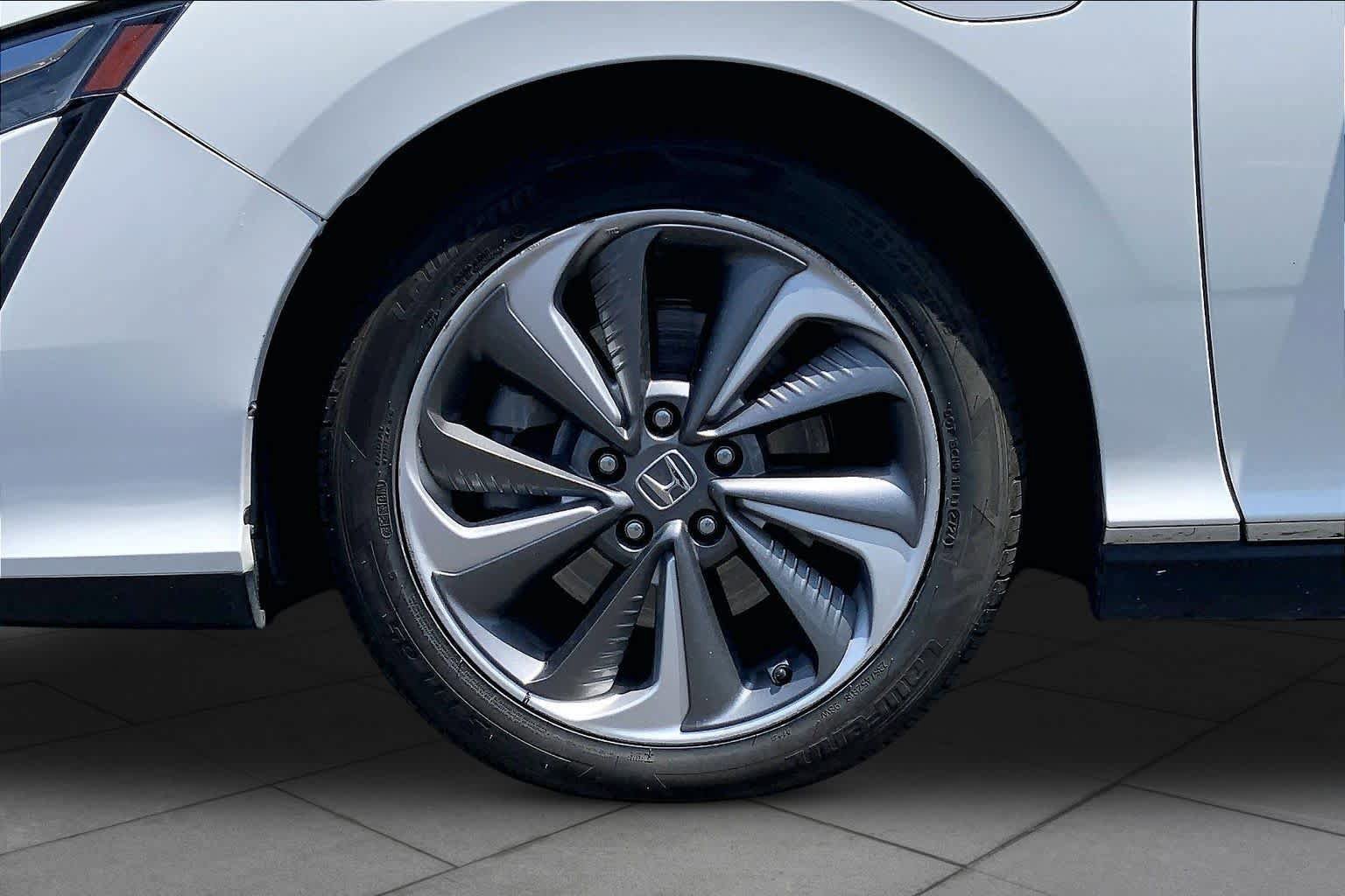 Used 2018 Honda Clarity Touring image 10