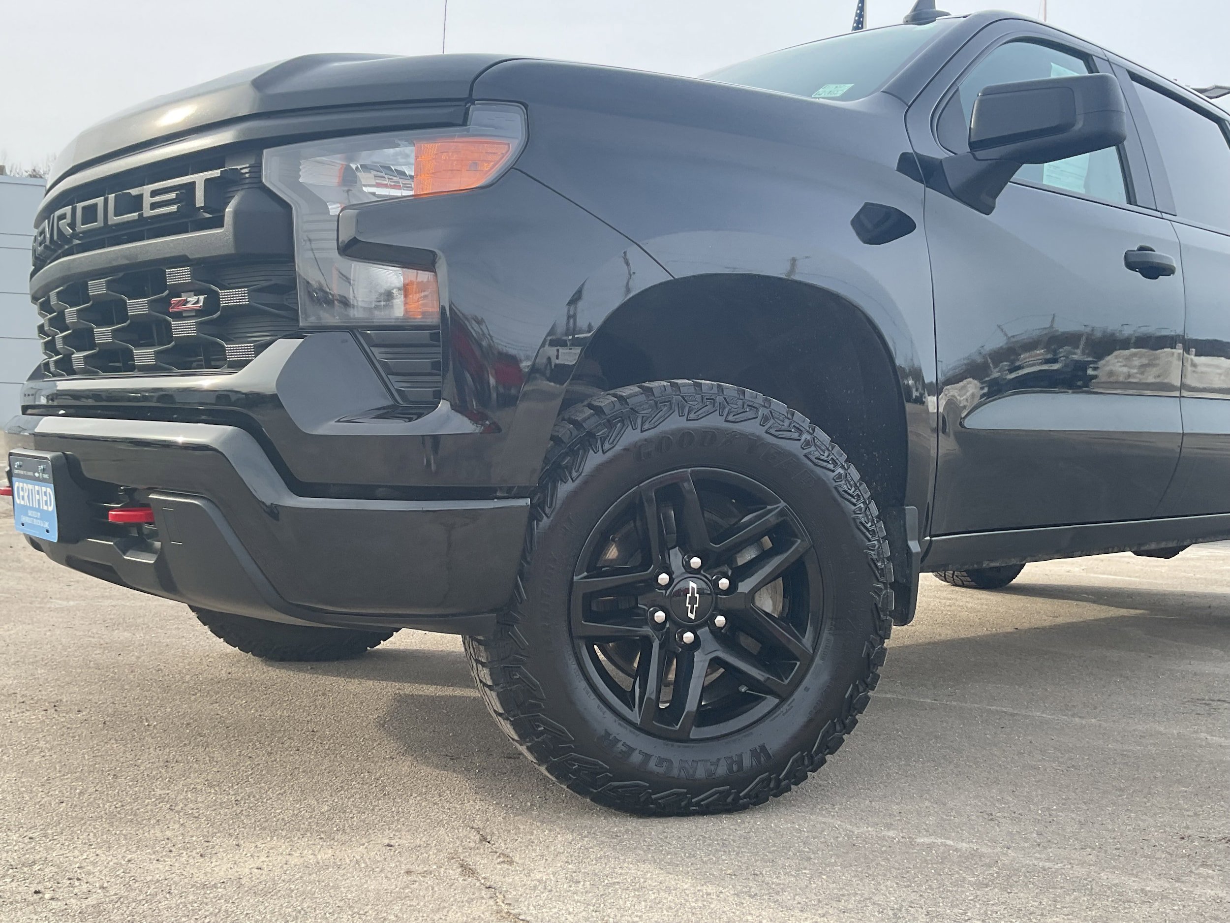 Certified 2024 Chevrolet Silverado 1500 Custom Trail Boss w/ LPO, Dark Essentials Package AWD/4WD image 4