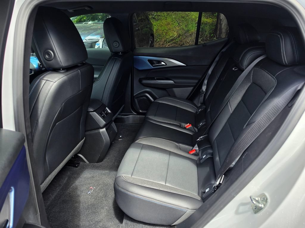 New 2026 Chevrolet Equinox EV LT AWD/4WD image 16