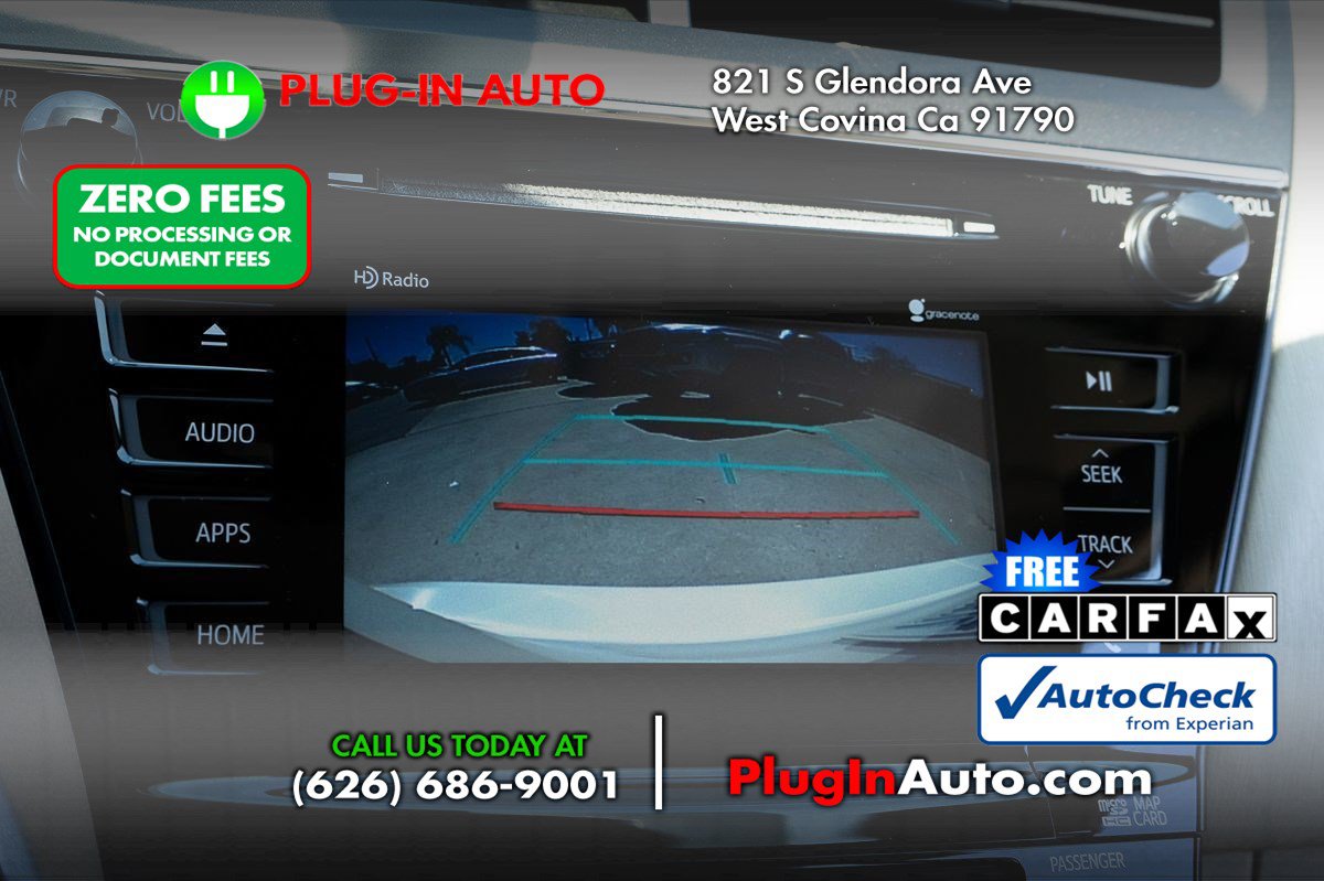 Used 2015 Toyota Prius V Four FWD image 29