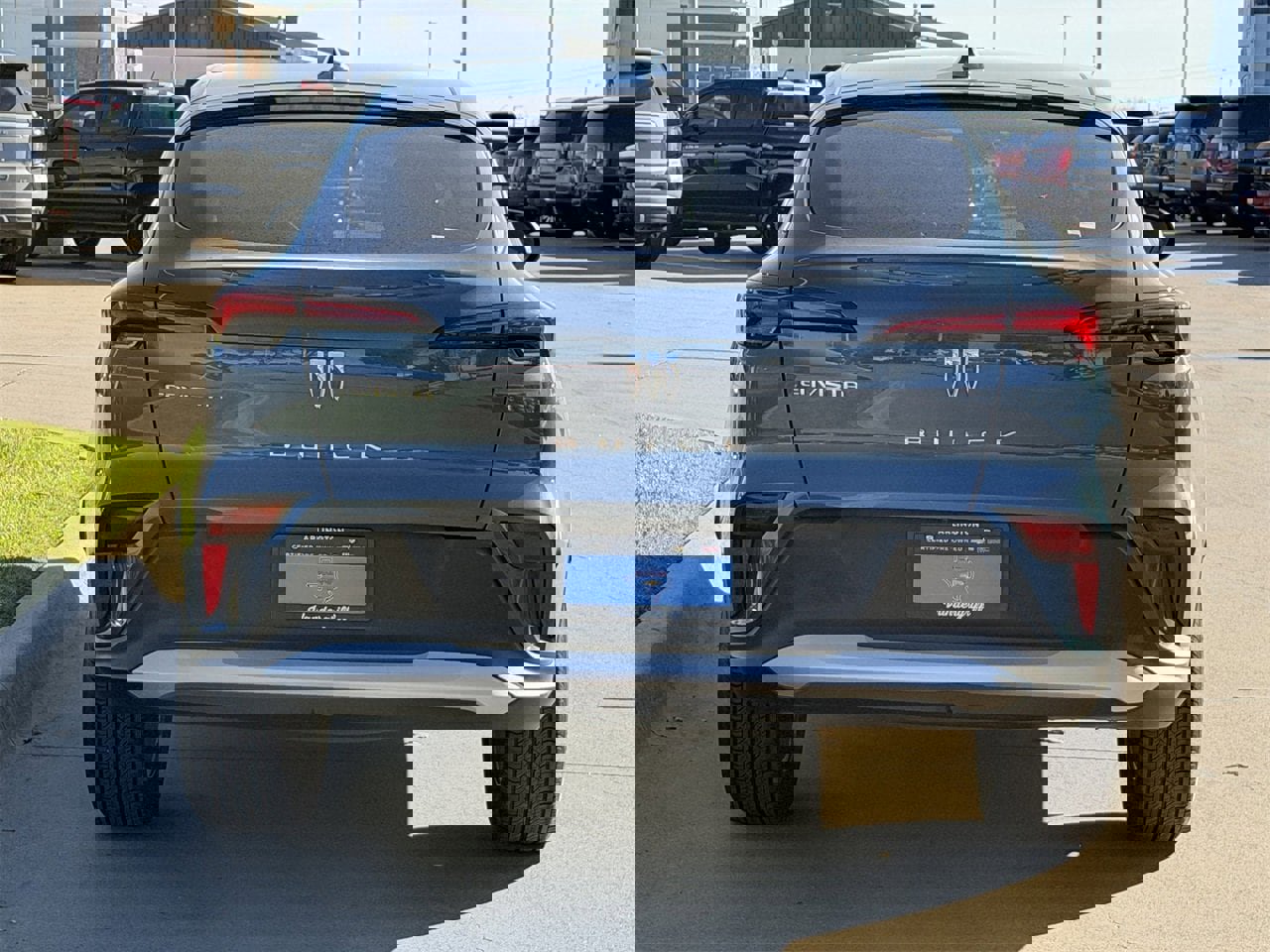 Used 2024 Buick Envista Preferred w/ Convenience I Package image 5