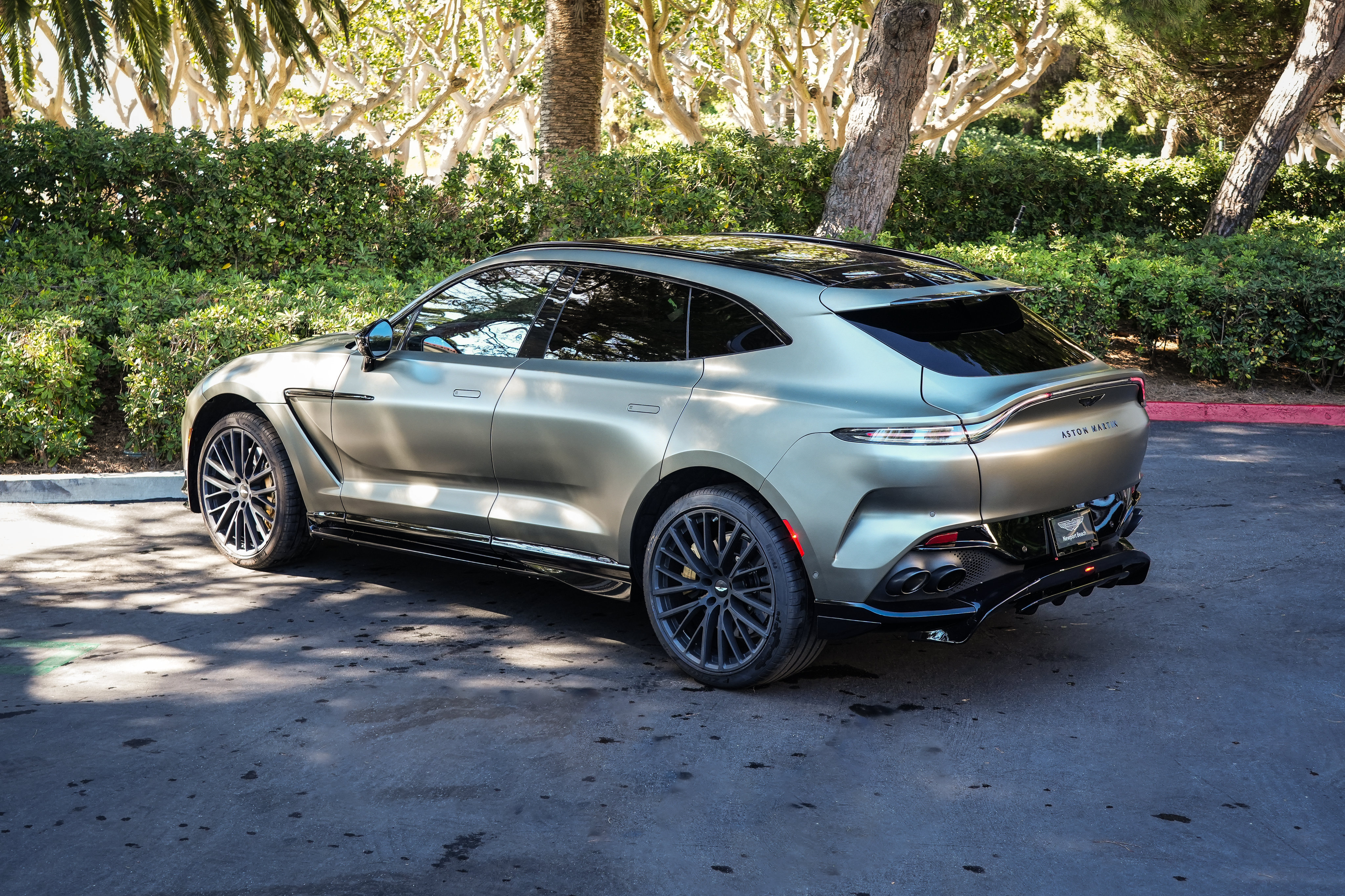 Used 2024 Aston Martin DBX 707 AWD/4WD image 4