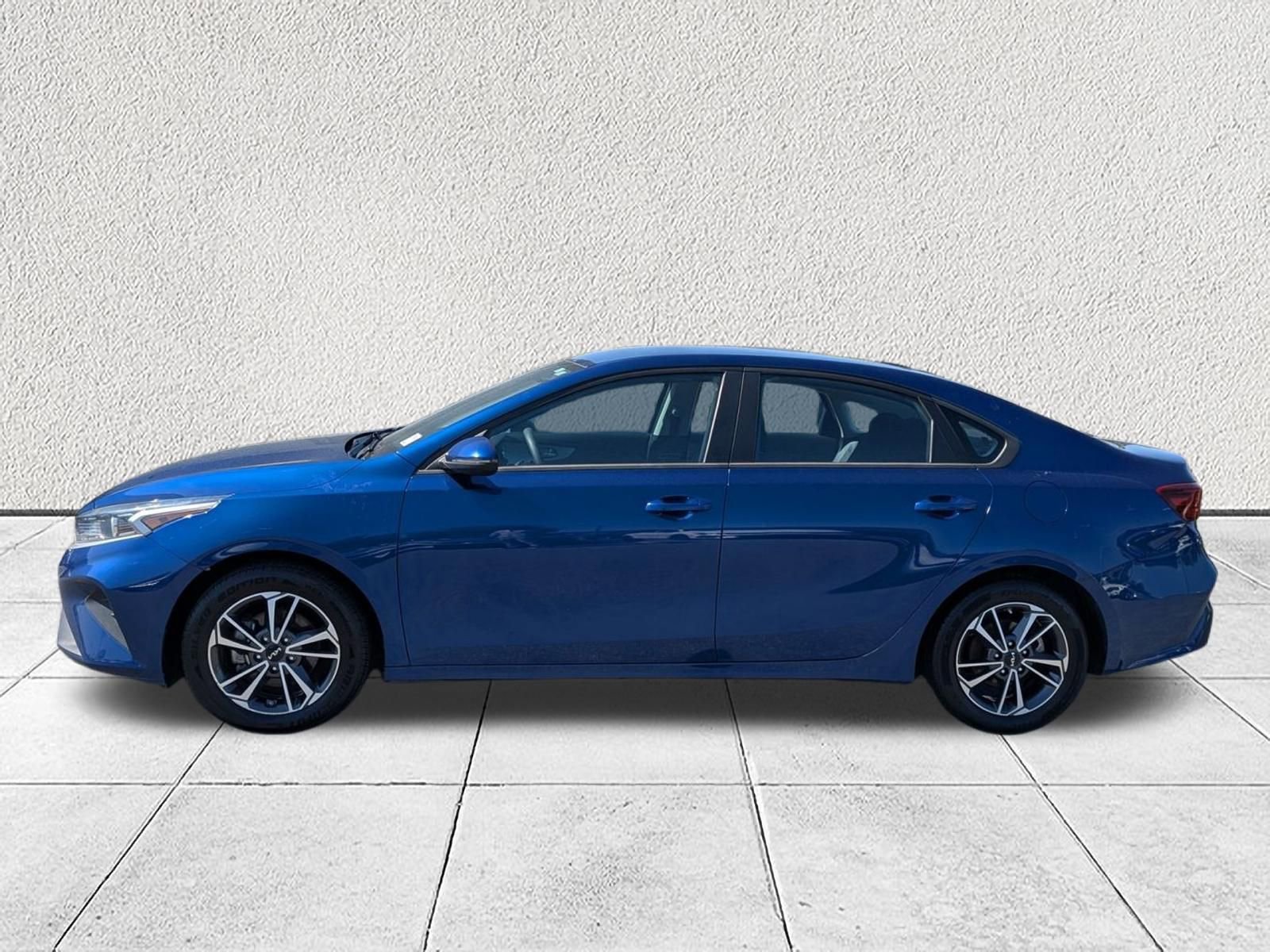 Used 2022 Kia Forte LXS w/ LXS Technology Package FWD image 6