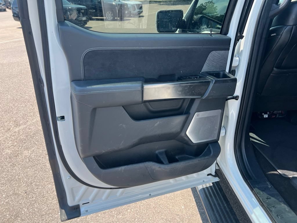Used 2022 Ford F150 Platinum w/ Equipment Group 701A High AWD/4WD image 17