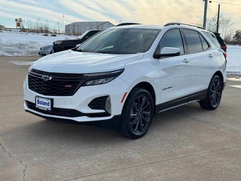 Used 2024 Chevrolet Equinox RS w/ RS Leather Package image 8