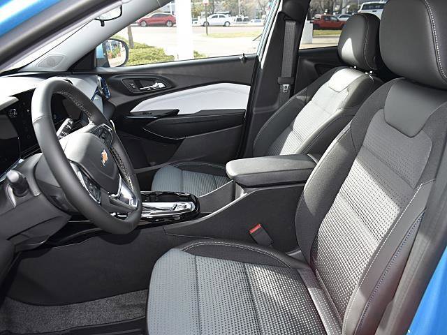 New 2026 Chevrolet Trax LT image 7