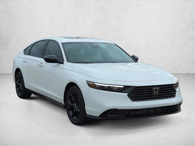 Used 2025 Honda Accord SE image 6