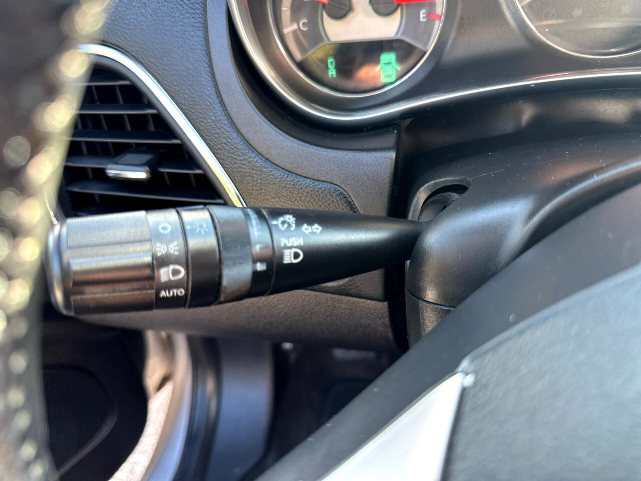 Used 2012 Chrysler 200 Touring image 23