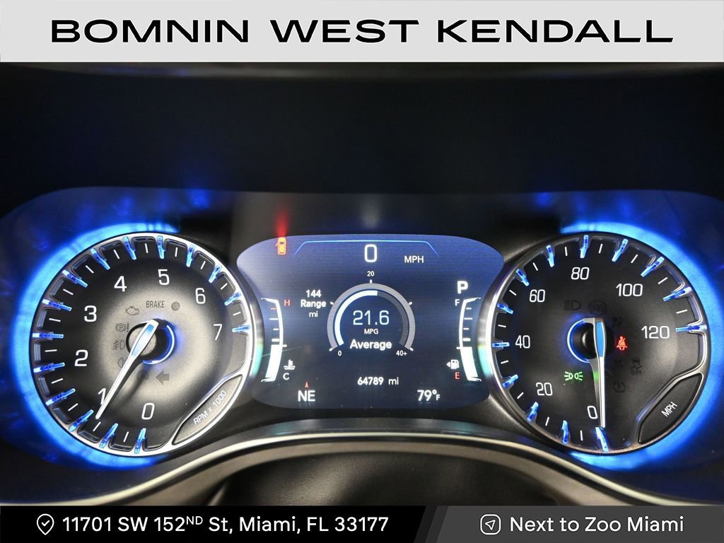 Used 2022 Chrysler Pacifica Limited w/ S Appearance Package image 10