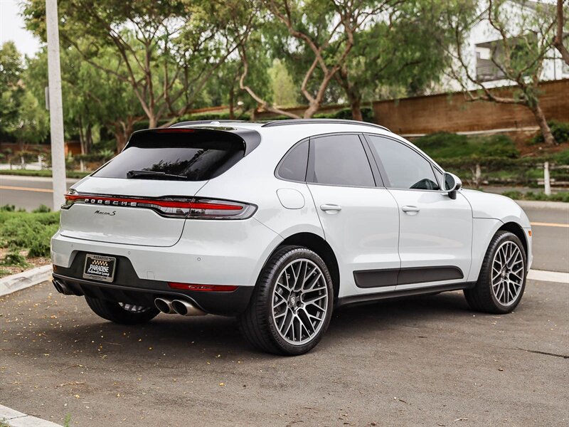 Used 2021 Porsche Macan S AWD/4WD image 5