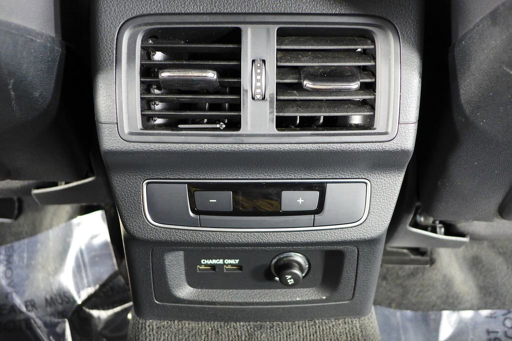 Used 2023 Audi Q5 2.0T Premium AWD/4WD image 23