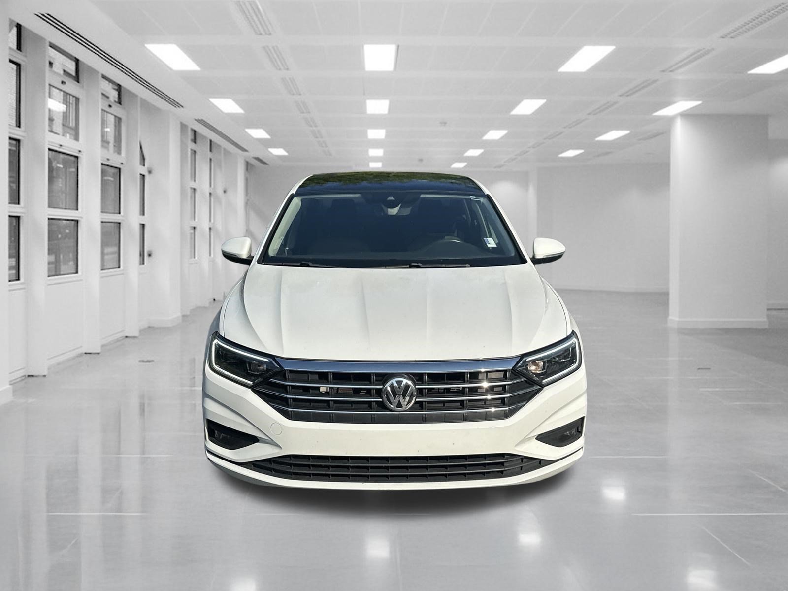 Used 2020 Volkswagen Jetta SEL Premium FWD image 2