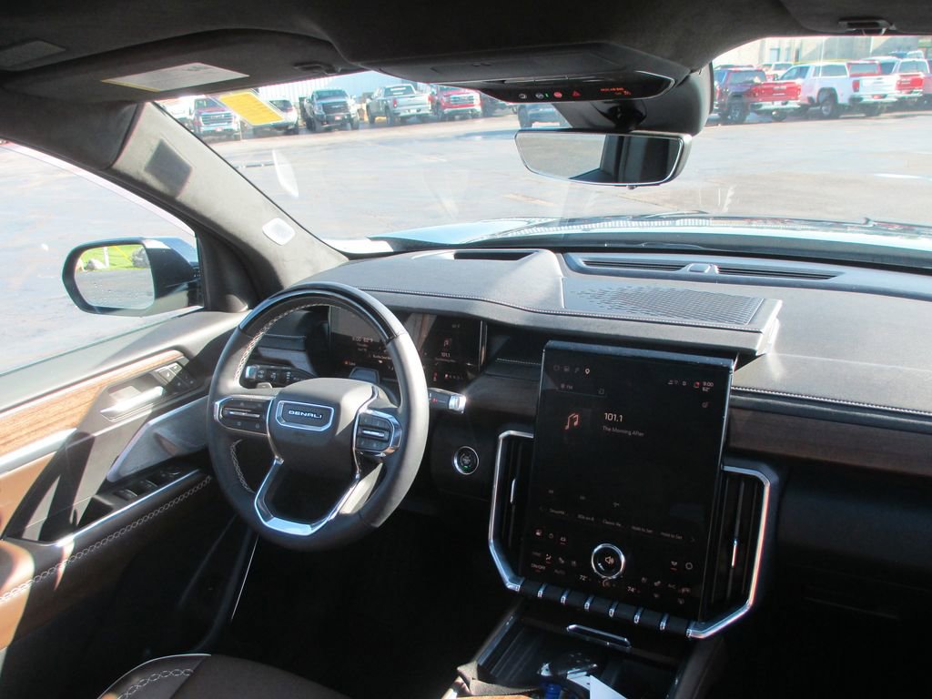 Used 2026 GMC Acadia Denali Ultimate image 26