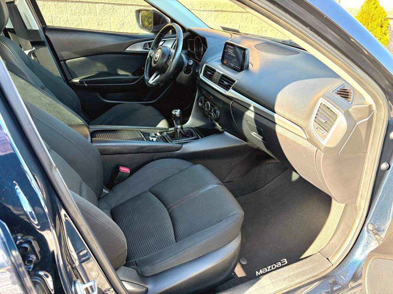 Used 2017 MAZDA MAZDA3 Sport w/ Preferred Equipment Package image 8