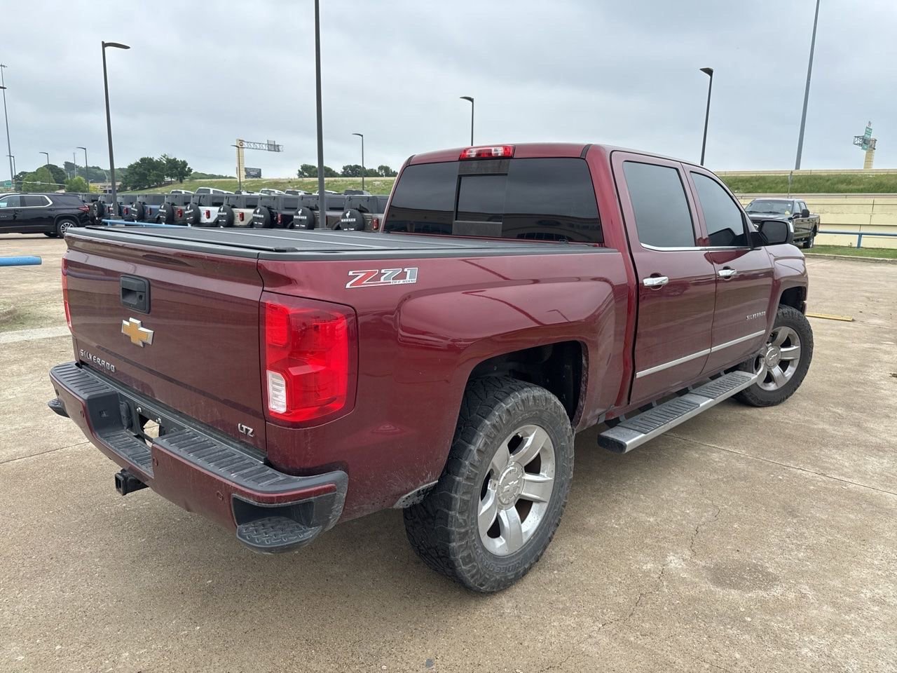 Used 2017 Chevrolet Silverado 1500 LTZ Z71 w/ LTZ Plus Package AWD/4WD image 23