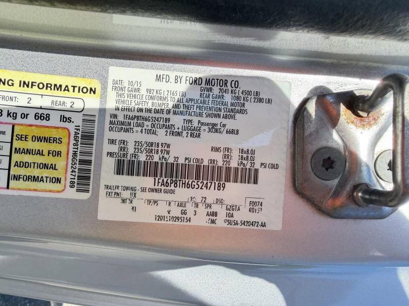 Used 2016 Ford Mustang Premium RWD image 33