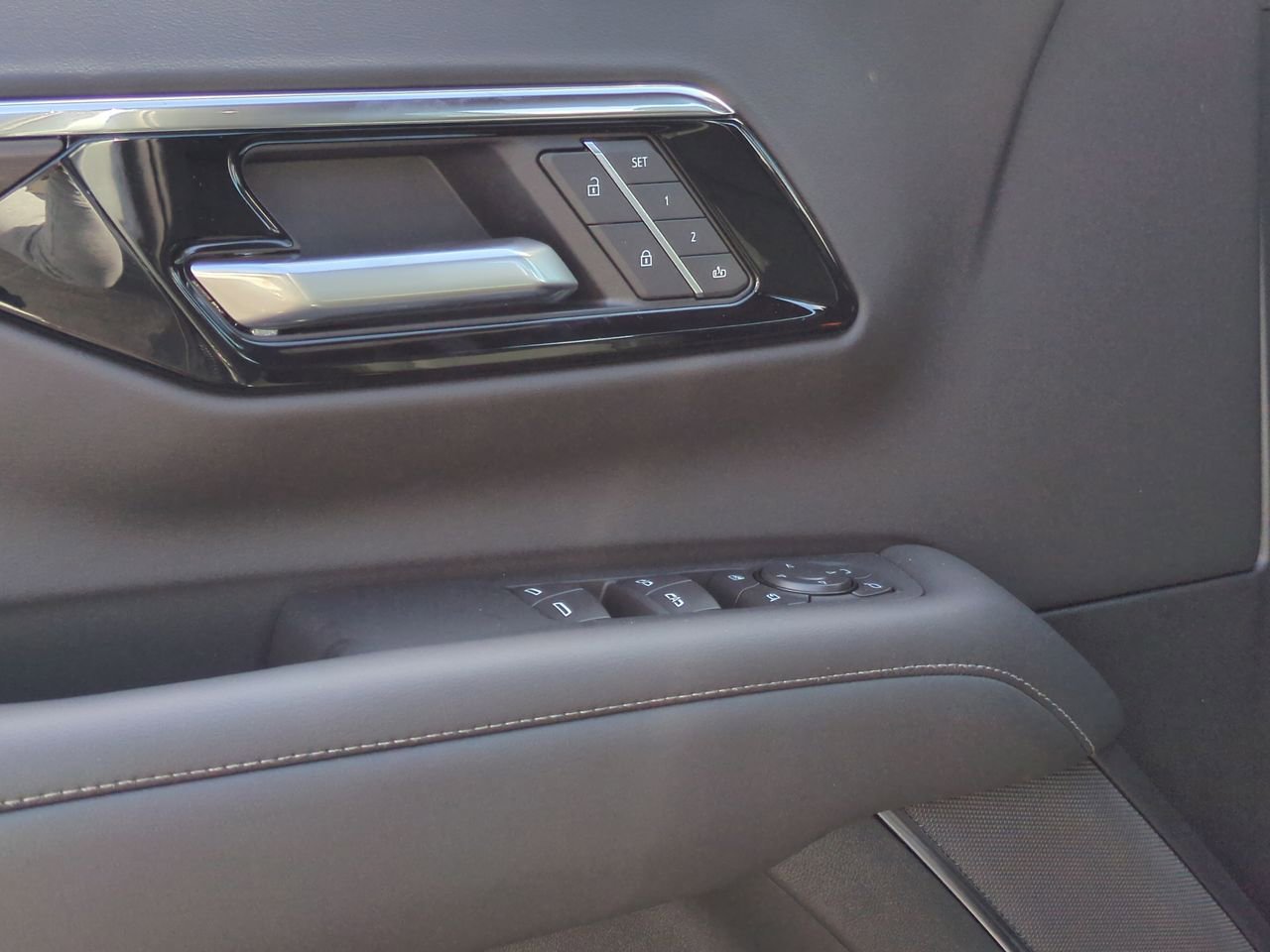 New 2026 Chevrolet Suburban Z71 w/ Comfort Package image 23