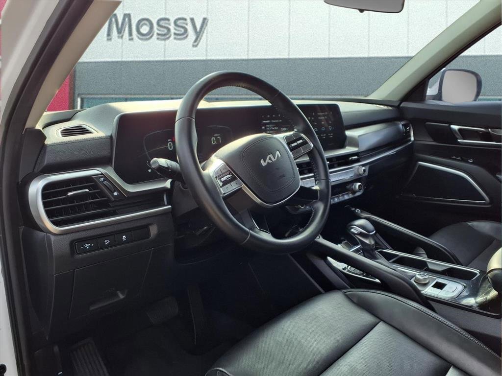 Used 2024 Kia Telluride S w/ S Sunroof Package image 11