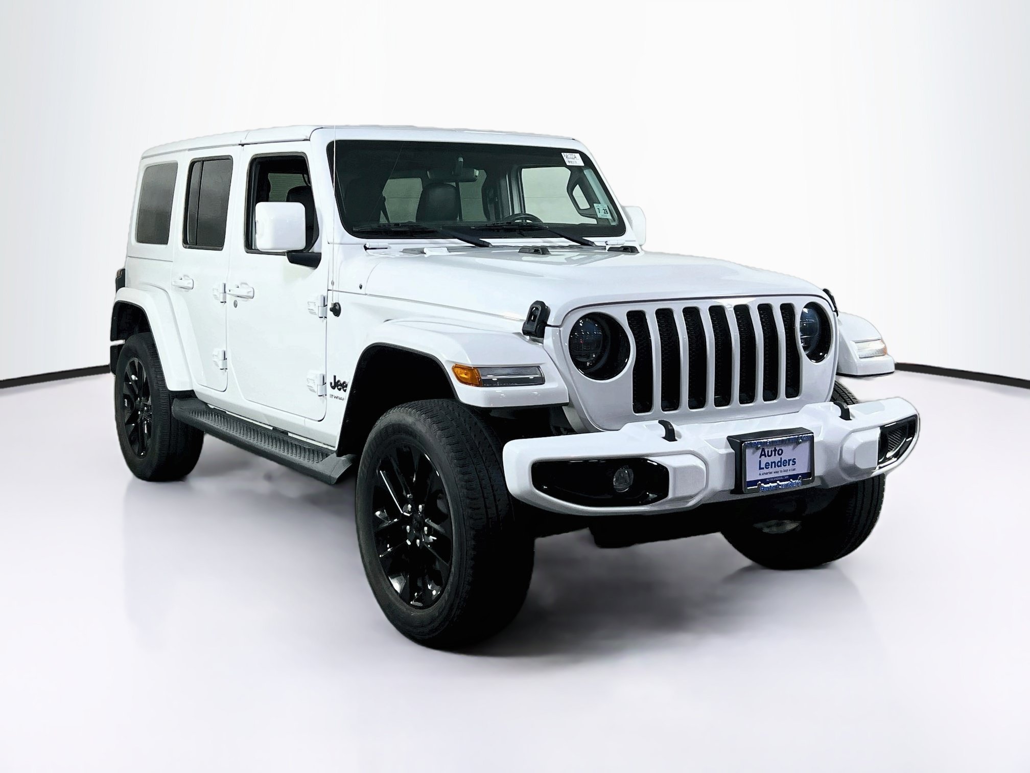 Used 2023 Jeep Wrangler Unlimited Sahara AWD/4WD image 3