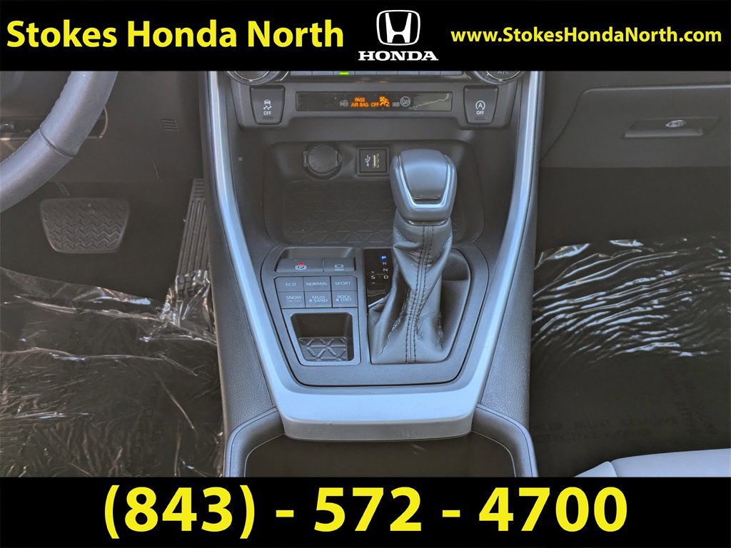 Used 2024 Toyota RAV4 XLE Premium image 21