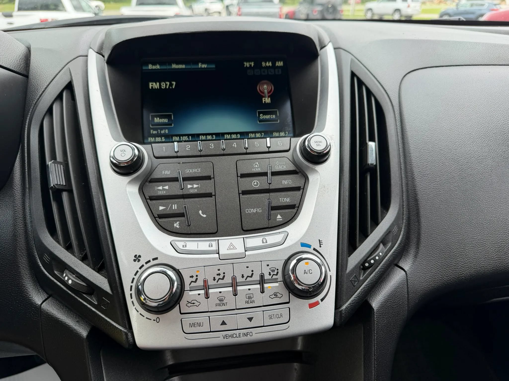 Used 2014 Chevrolet Equinox LT w/ Driver Convenience Package FWD image 6