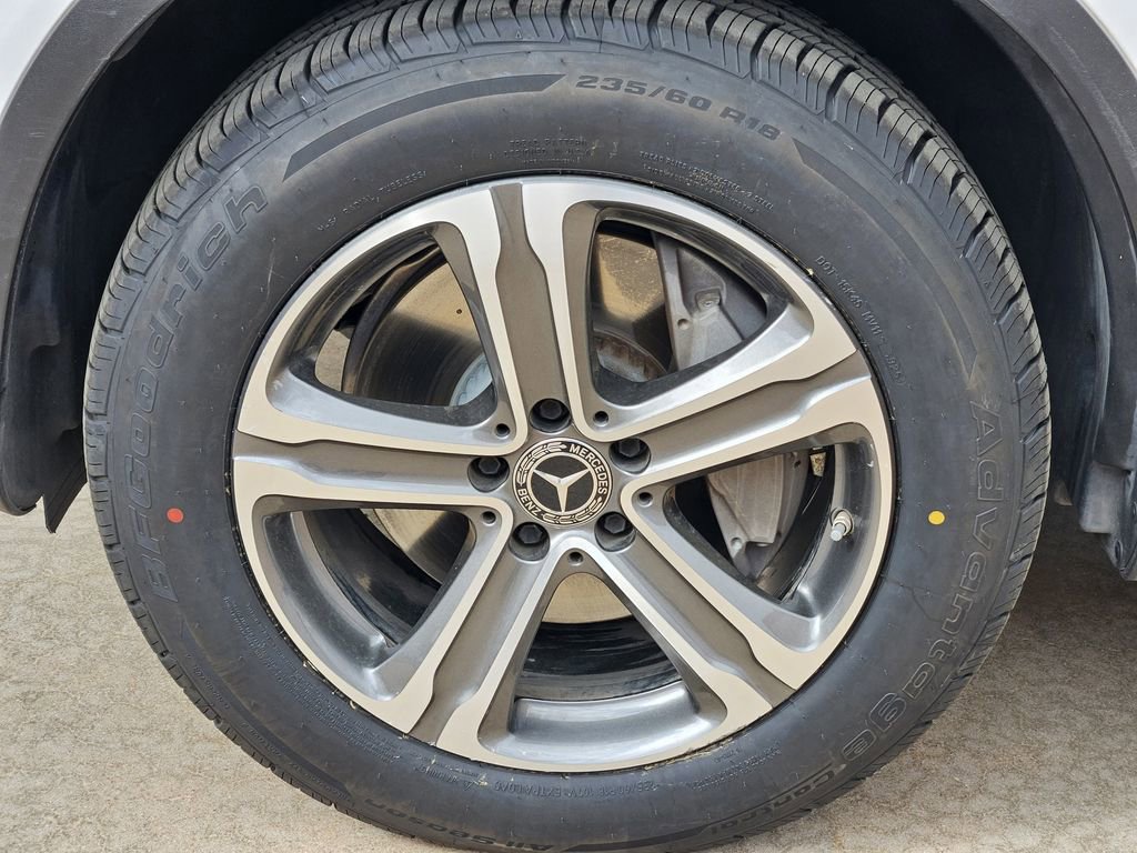 Used 2019 Mercedes-Benz GLC 300 4MATIC image 11