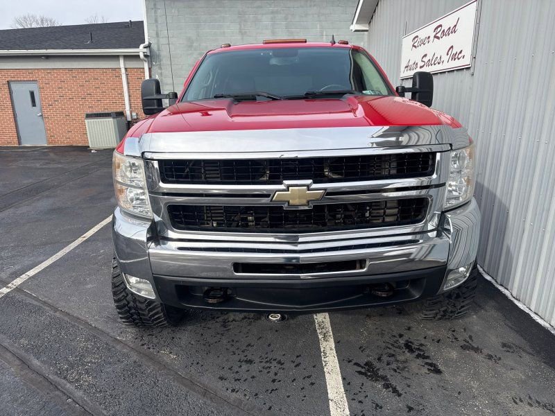 Used 2008 Chevrolet Silverado 2500 LTZ w/ Safety Package image 2