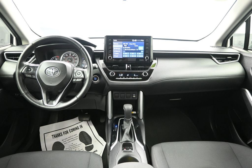 Used 2022 Toyota Corolla Cross LE FWD image 29