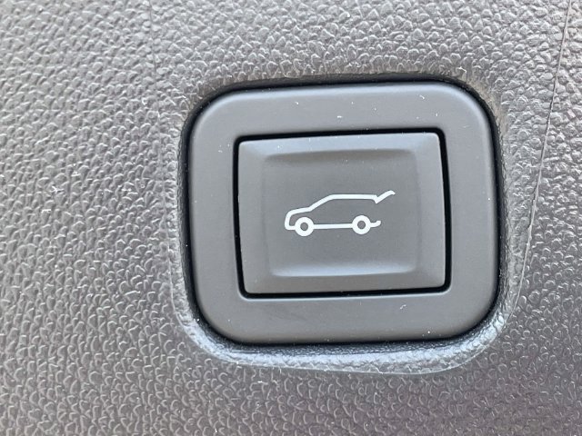 Certified 2024 Chevrolet Blazer LT w/ Convenience Package FWD image 40
