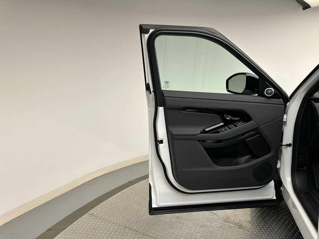 Certified 2026 Land Rover Range Rover Evoque S AWD/4WD image 9