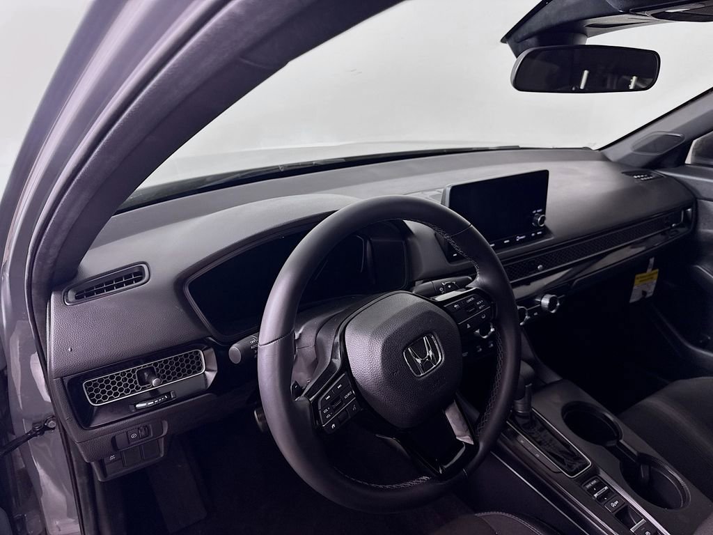 Used 2025 Honda Civic Sport image 9