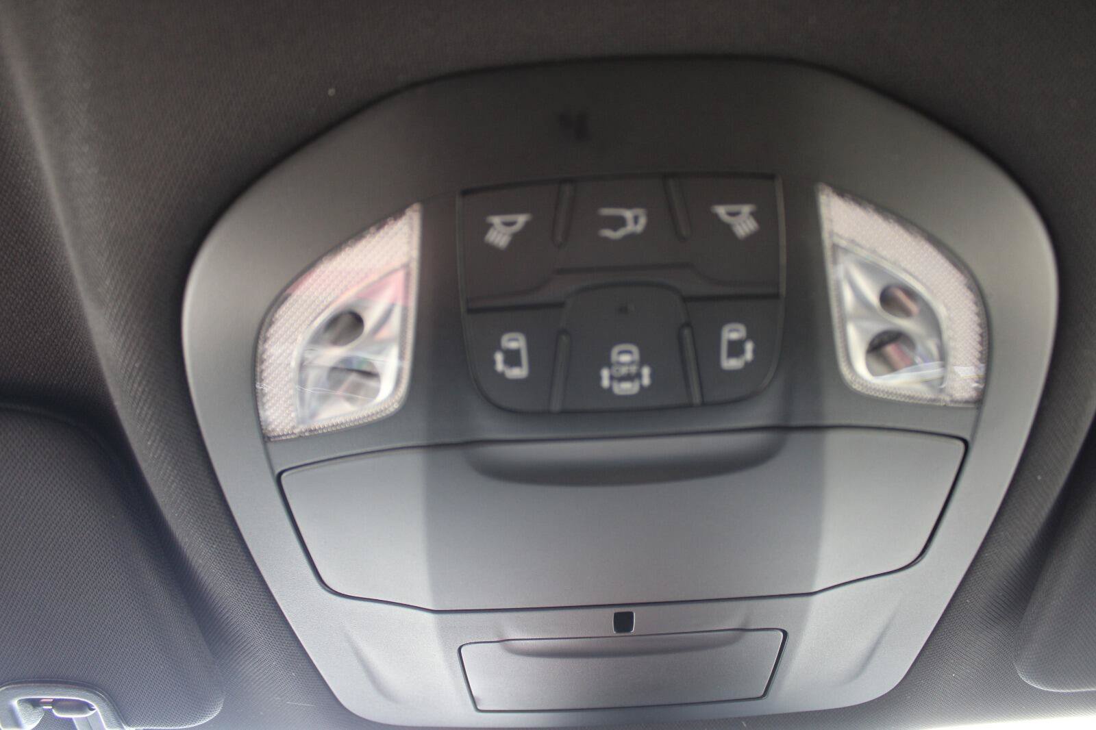 New 2026 Chrysler Pacifica Select w/ S Appearance Package FWD image 22