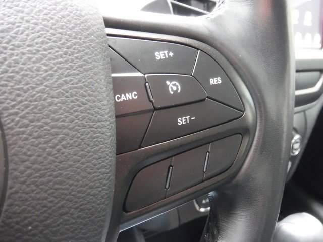 Used 2020 Jeep Cherokee Trailhawk w/ Cold Weather Group image 36