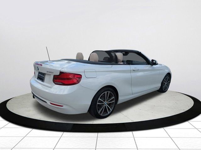 Used 2018 BMW 230i Convertible image 3