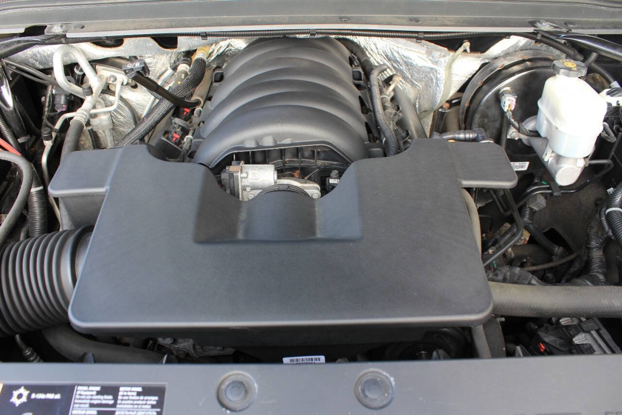 Used 2016 Chevrolet Tahoe LT w/ LT Signature Package image 29