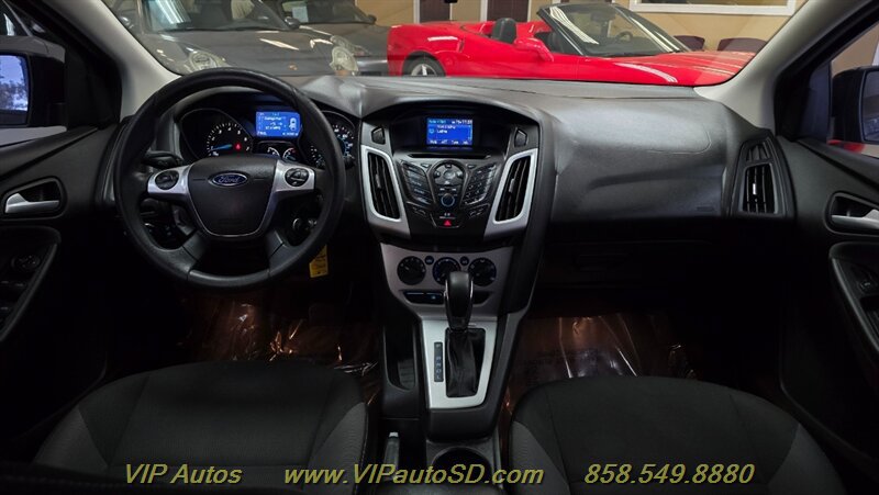 Used 2014 Ford Focus SE FWD image 18