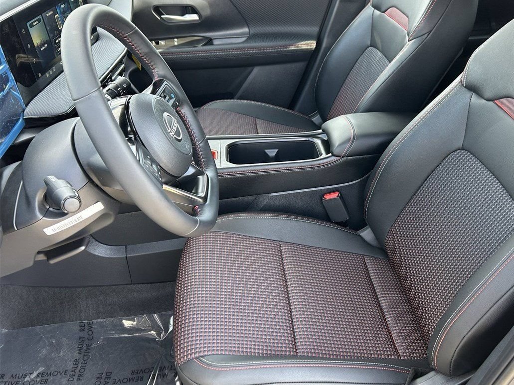 New 2026 Nissan Kicks SR FWD image 29