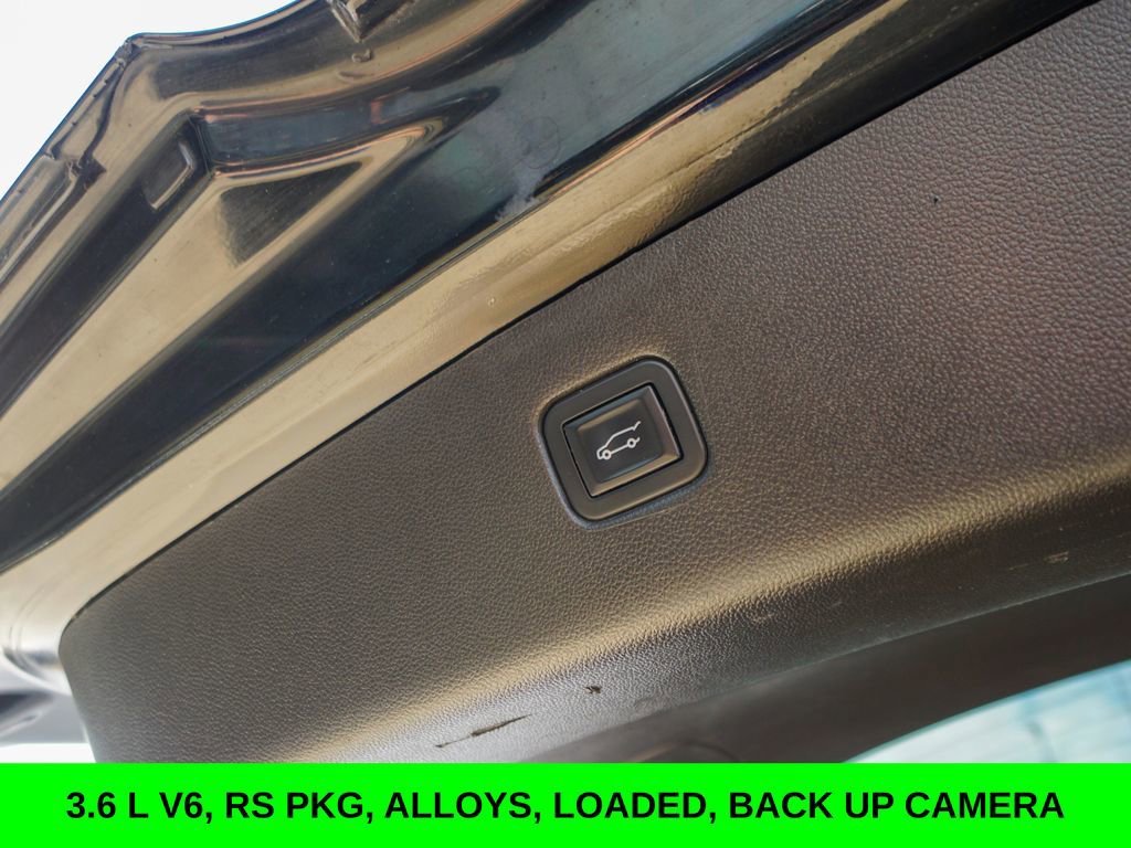 Used 2019 Chevrolet Blazer RS w/ Sun and Wheels Package image 11