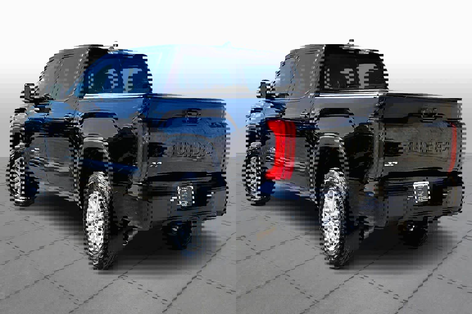 Used 2023 Toyota Tundra SR5 w/ SR5 Convenience Package image 12