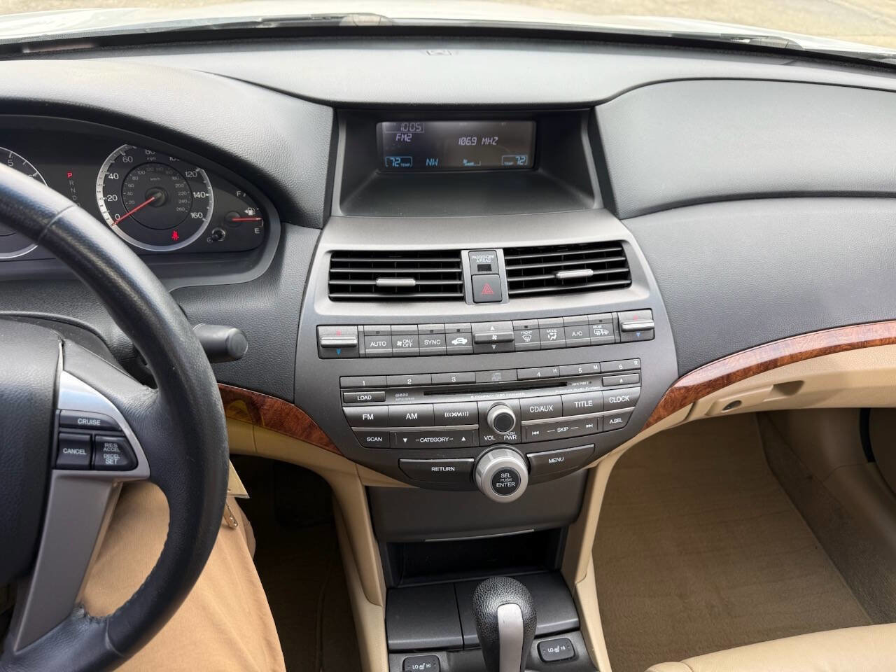 Used 2012 Honda Accord EX-L image 18